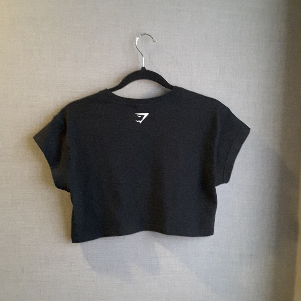 Gymshark Black Logo Crop Top - Picture 2 of 3